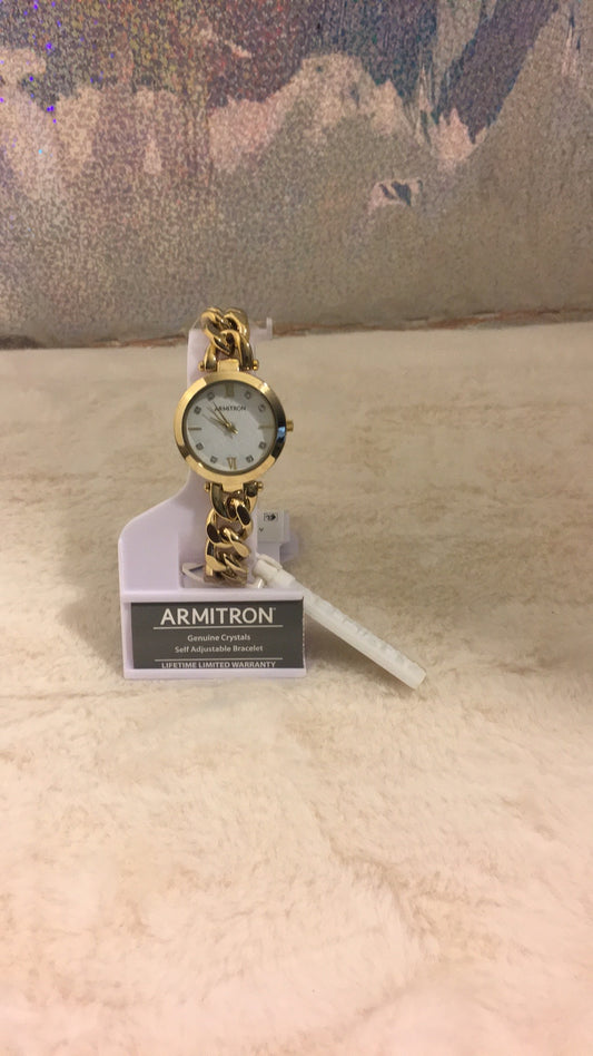 Reloj de pulsera autoajustable Armitron